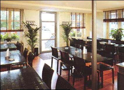 Hotel Ochsen Устер Екстериор снимка